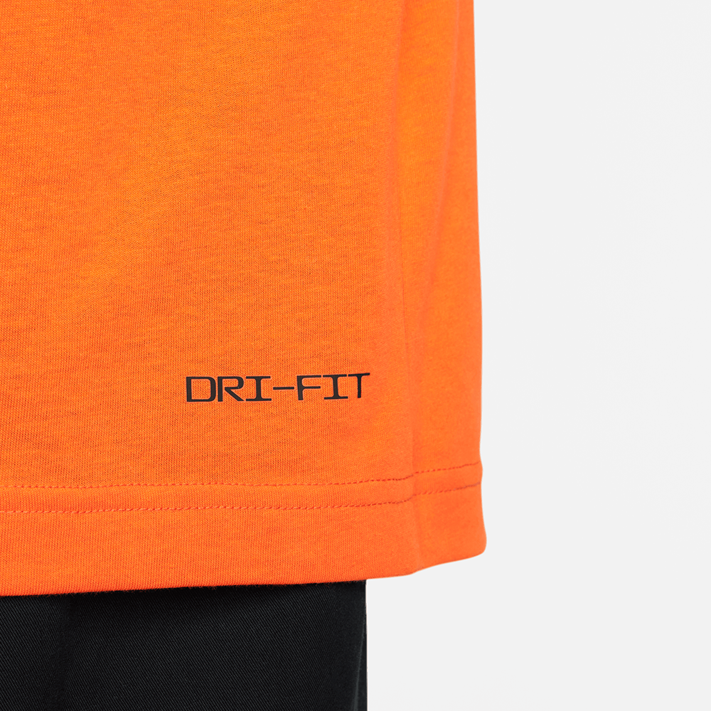 Nike Sportswear T-shirt (M)