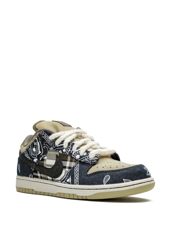Nike Dunk Low “Travis Scott” (Unisex)