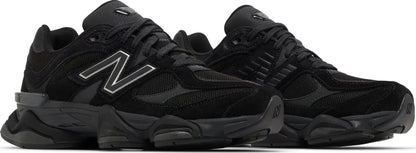 NEW BALANCE 9060 TRIPLE BLACK