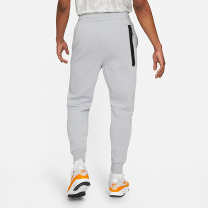 Nike Sportswear Tech Fleece Sweatpants 'Wolf Grey' CU4495-012