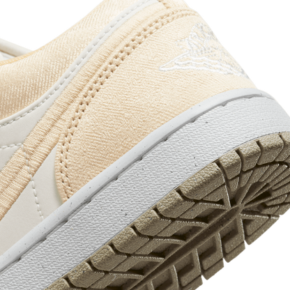 Air Jordan 1 Low SE (W)