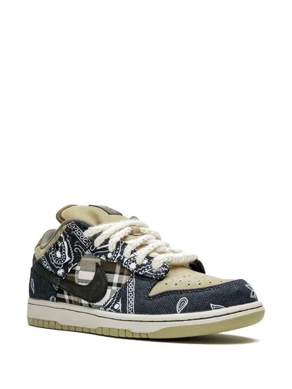 Nike Dunk Low “Travis Scott” (Unisex)